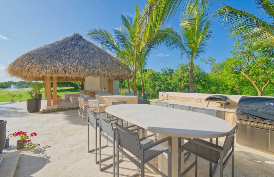 Corales 83 - Unique luxury villa w/ heated pool, jacuzzi, sauna, gym, and chef (3592)