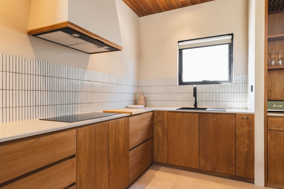 Deluxe Villa, 1 Bedroom, Non Smoking | Private kitchen | Fridge, microwave, stovetop, coffee/tea maker
