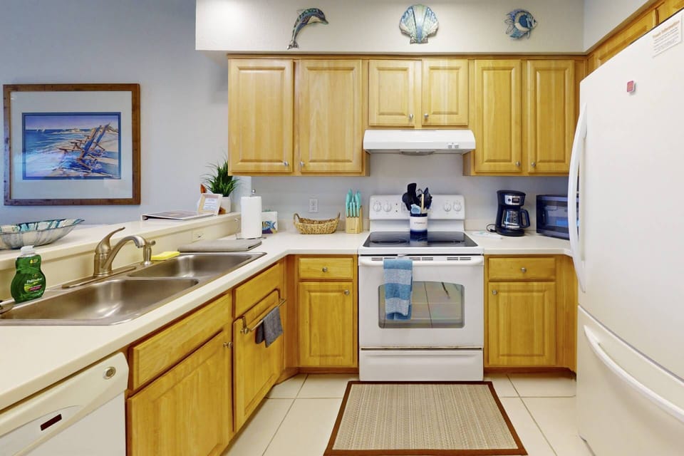 Fully Equipped Kitchen: Ready for all your meal preparation needs.