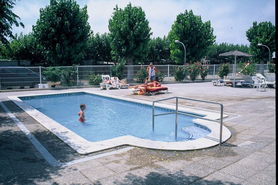 Holiday Home Swimming Pool