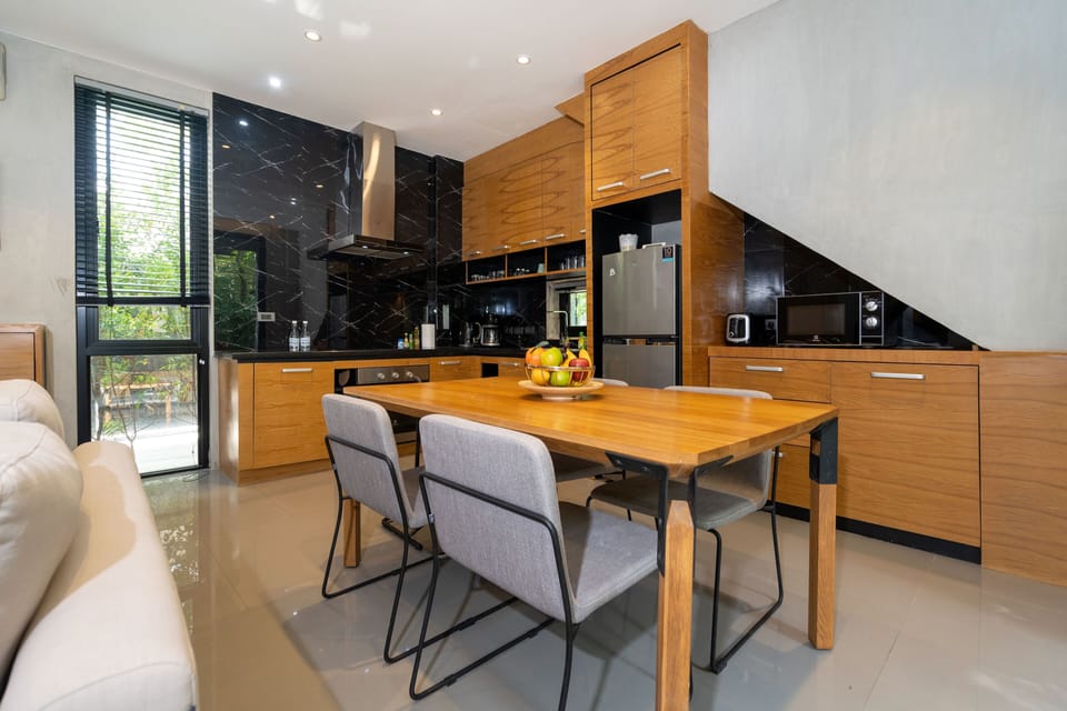 Exclusive Villa, 1 Bedroom, Garden View | In-room dining