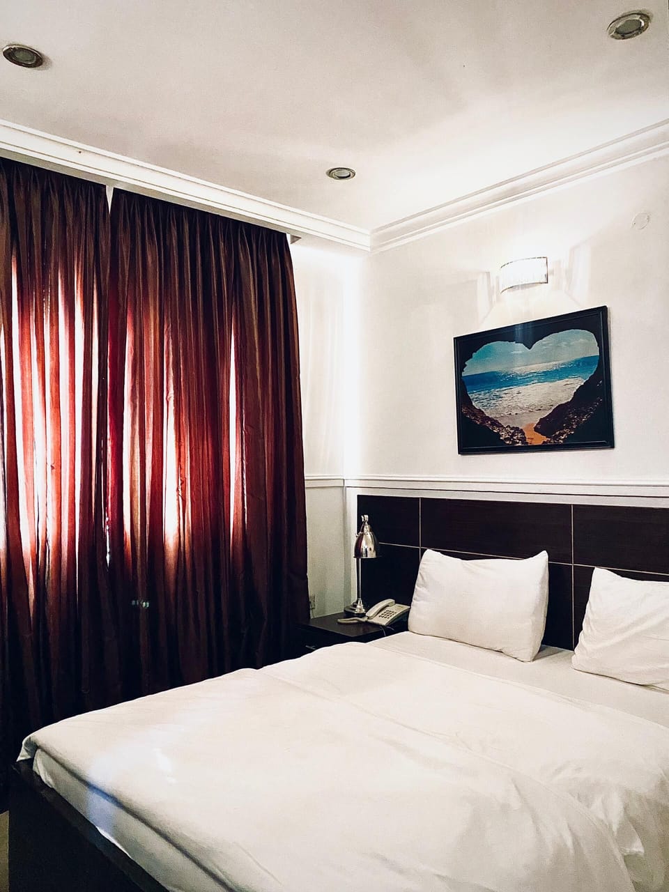 Executive Room | Desk, laptop workspace, free WiFi, bed sheets