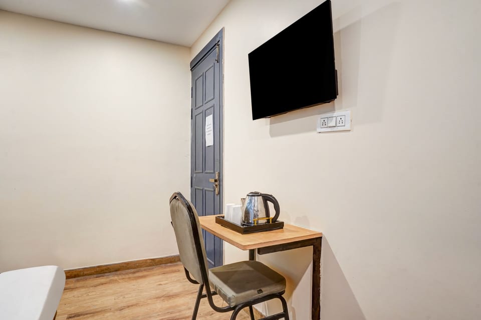 Basic Double Room | Hypo-allergenic bedding, free WiFi, bed sheets