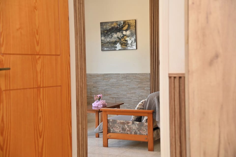 Room, 1 Bedroom, Smoking, Balcony | Interior