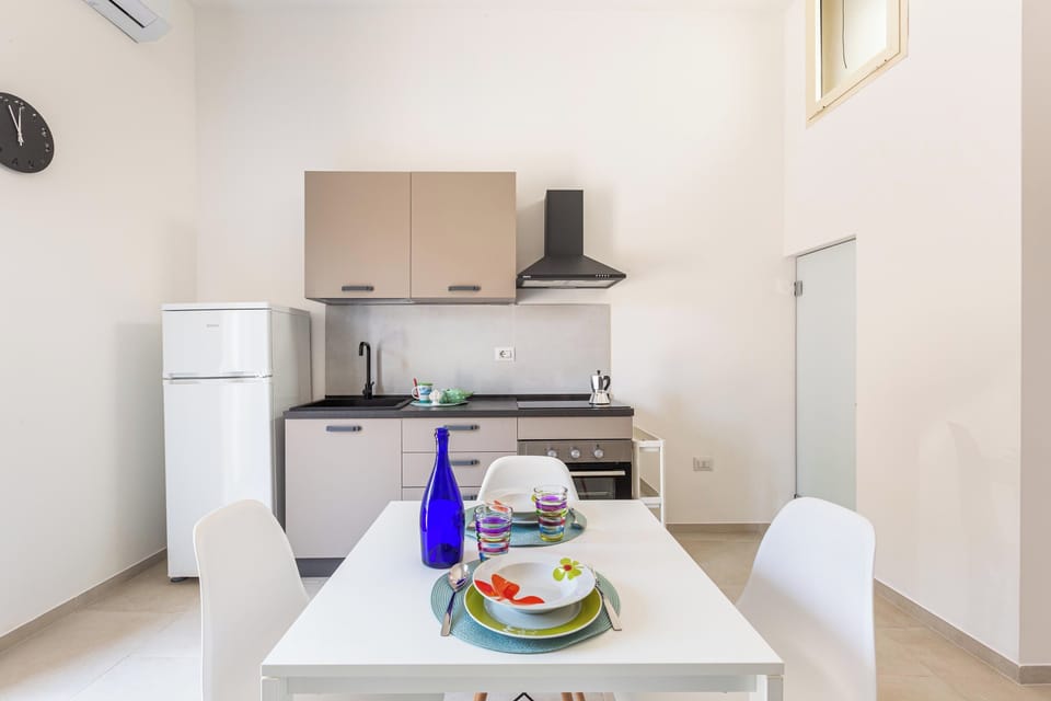 Basic Apartment | Private kitchen