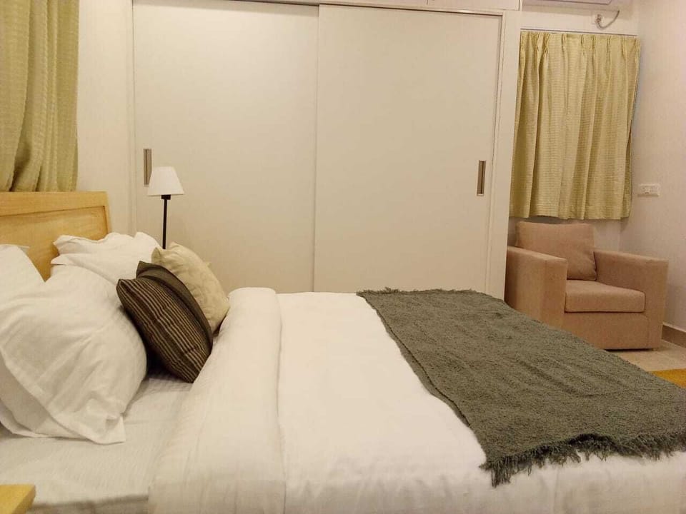 One Bedroom Apartment | Desk, laptop workspace, iron/ironing board, free WiFi