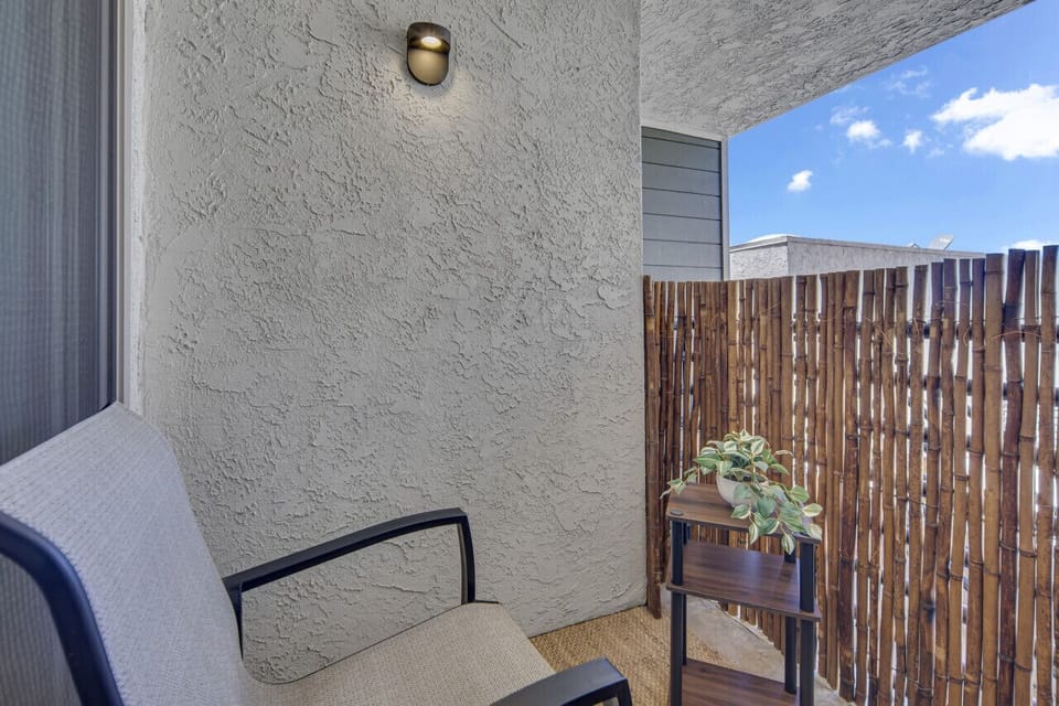 1st floor bedroom patio.