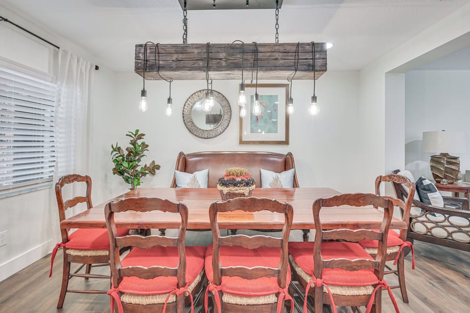 House (4 Bedrooms) | Interior