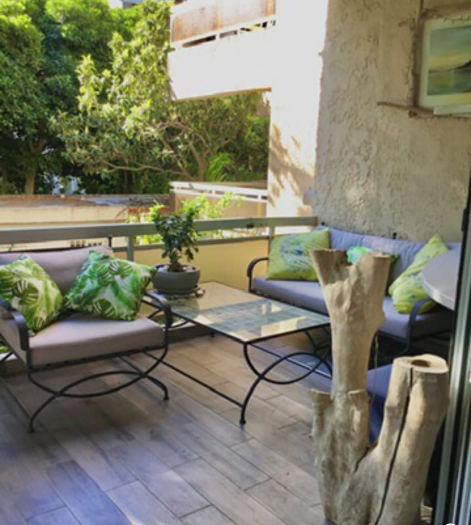 Veranda 2