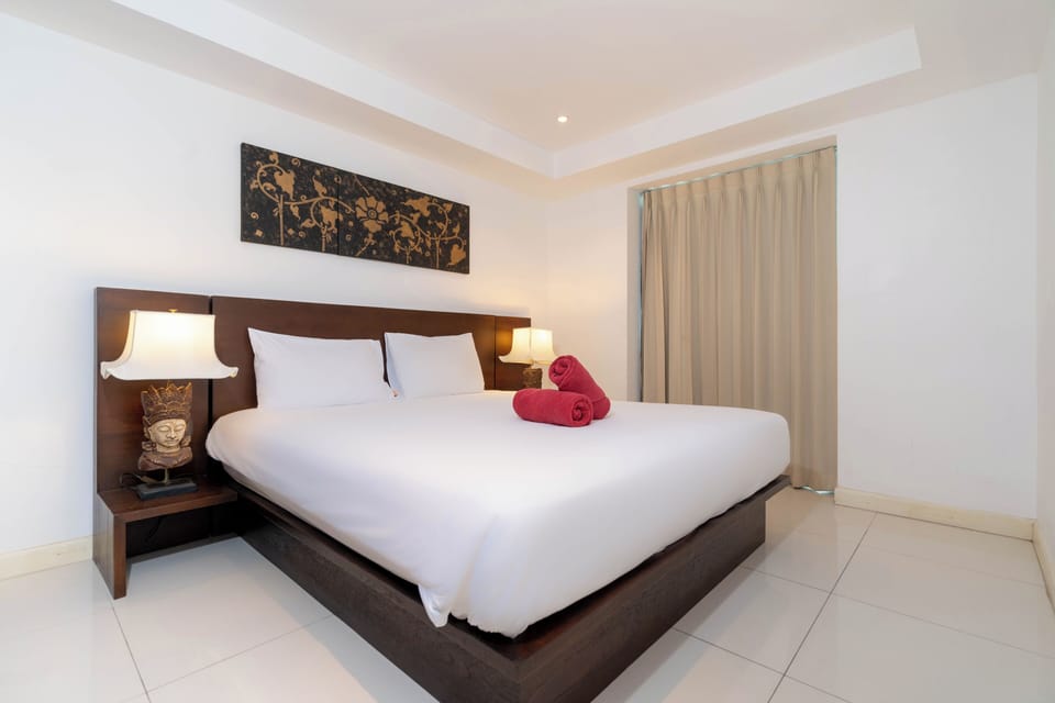 Exclusive Apartment, 2 Bedrooms, Balcony, Partial Ocean View | 2 bedrooms, free WiFi
