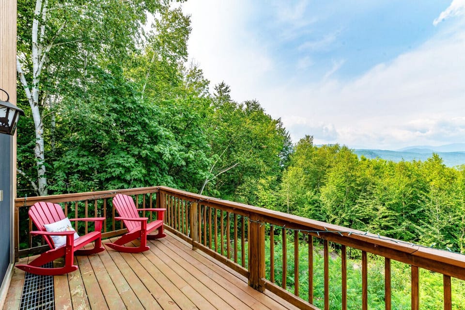 Create lasting memories on this unforgettable deck