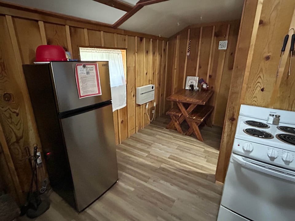 Cabin 7 Fridge