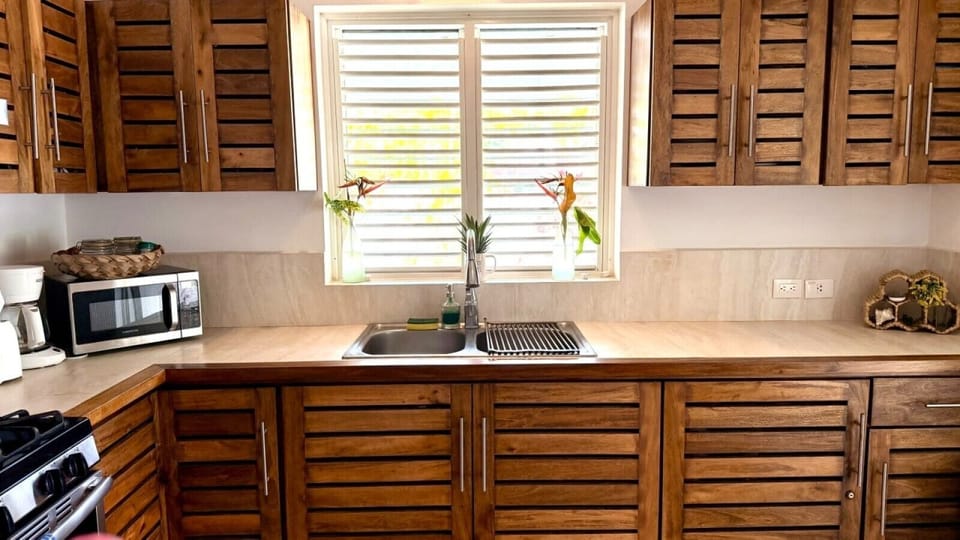Fully equipped kitchen