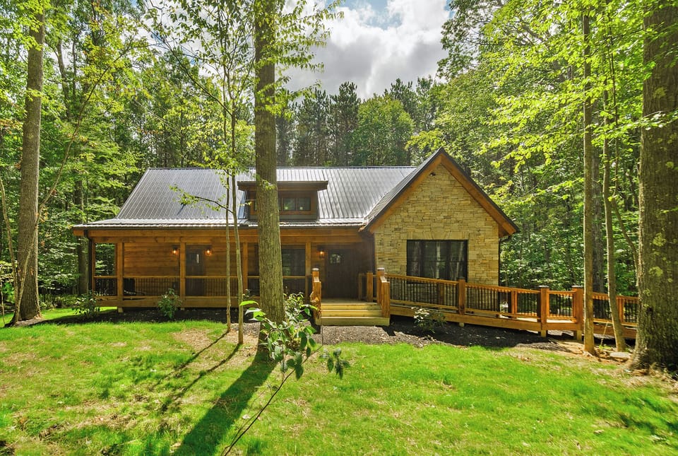 Mountain Laurel is a brand new Deep Creek Lake vacation rental home.