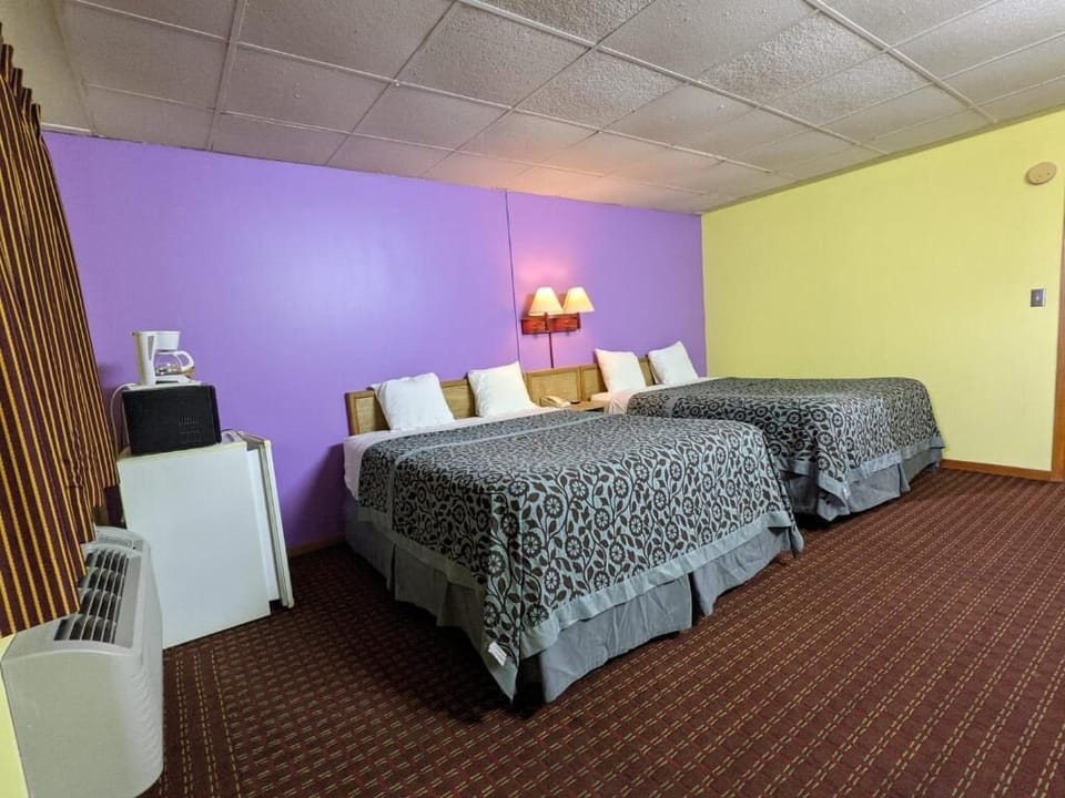 Standard Double Room, 2 Queen Beds, Non Smoking | Desk, soundproofing, free WiFi