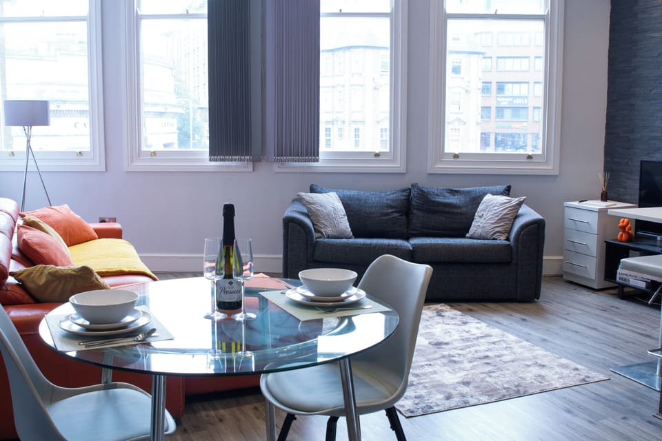 Living Room (2)