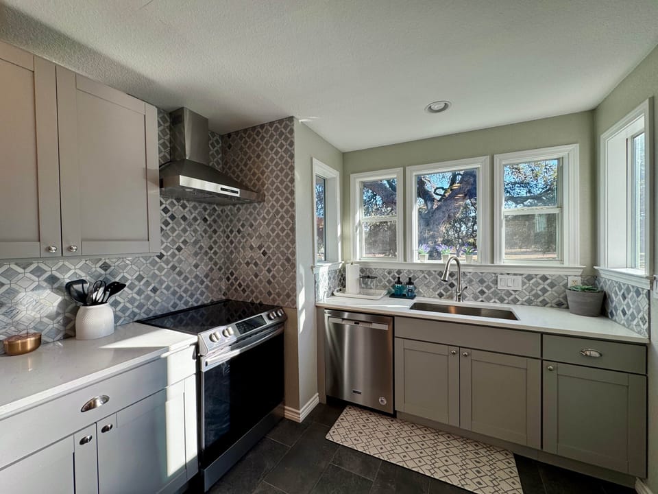 Large Fully Stocked Kitchen in Main Home