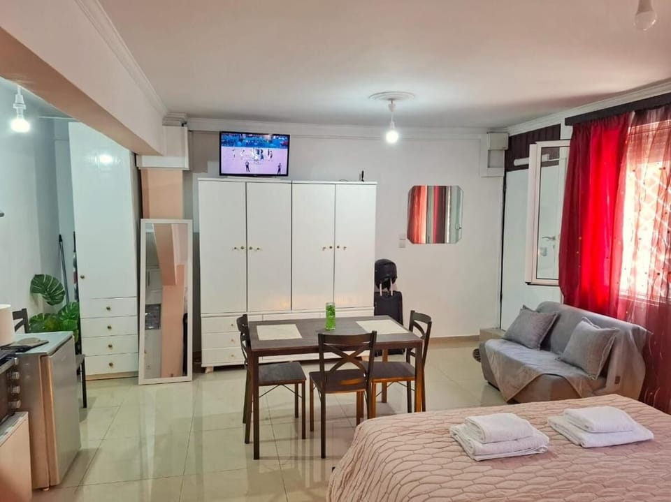 Comfort Studio Suite, Ground Floor | Free WiFi