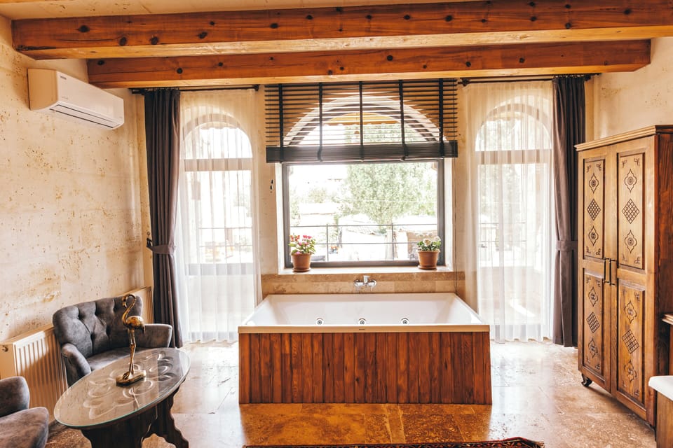 Honeymoon Double Room, Balcony | Jetted tub