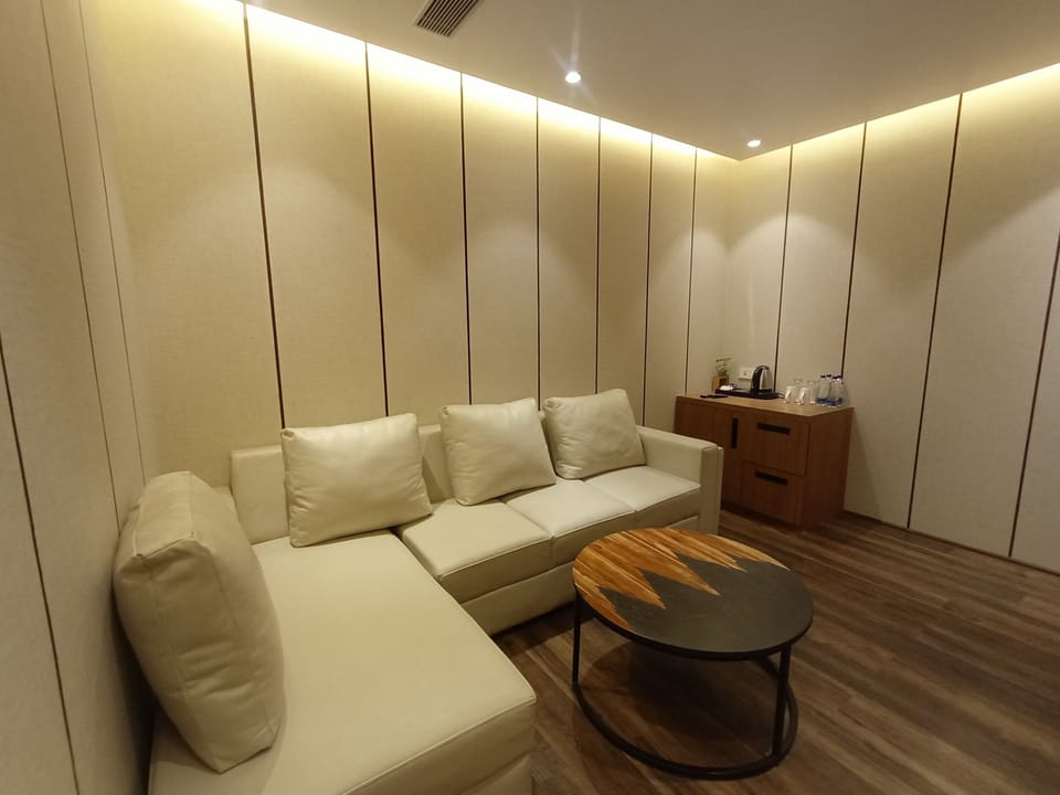 Studio Suite | Premium bedding, bed sheets