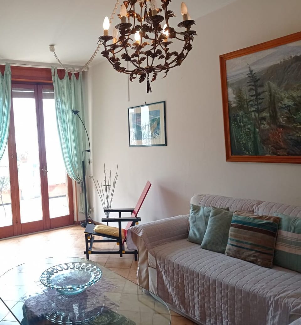 Panoramic Apartment, Sea View | Soundproofing, iron/ironing board, free WiFi