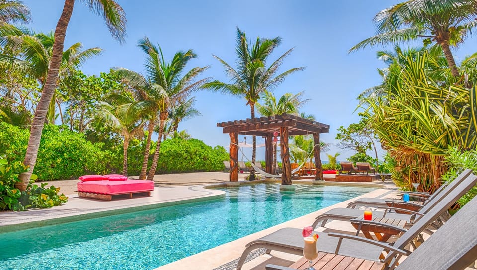 Luxurious Pool Area