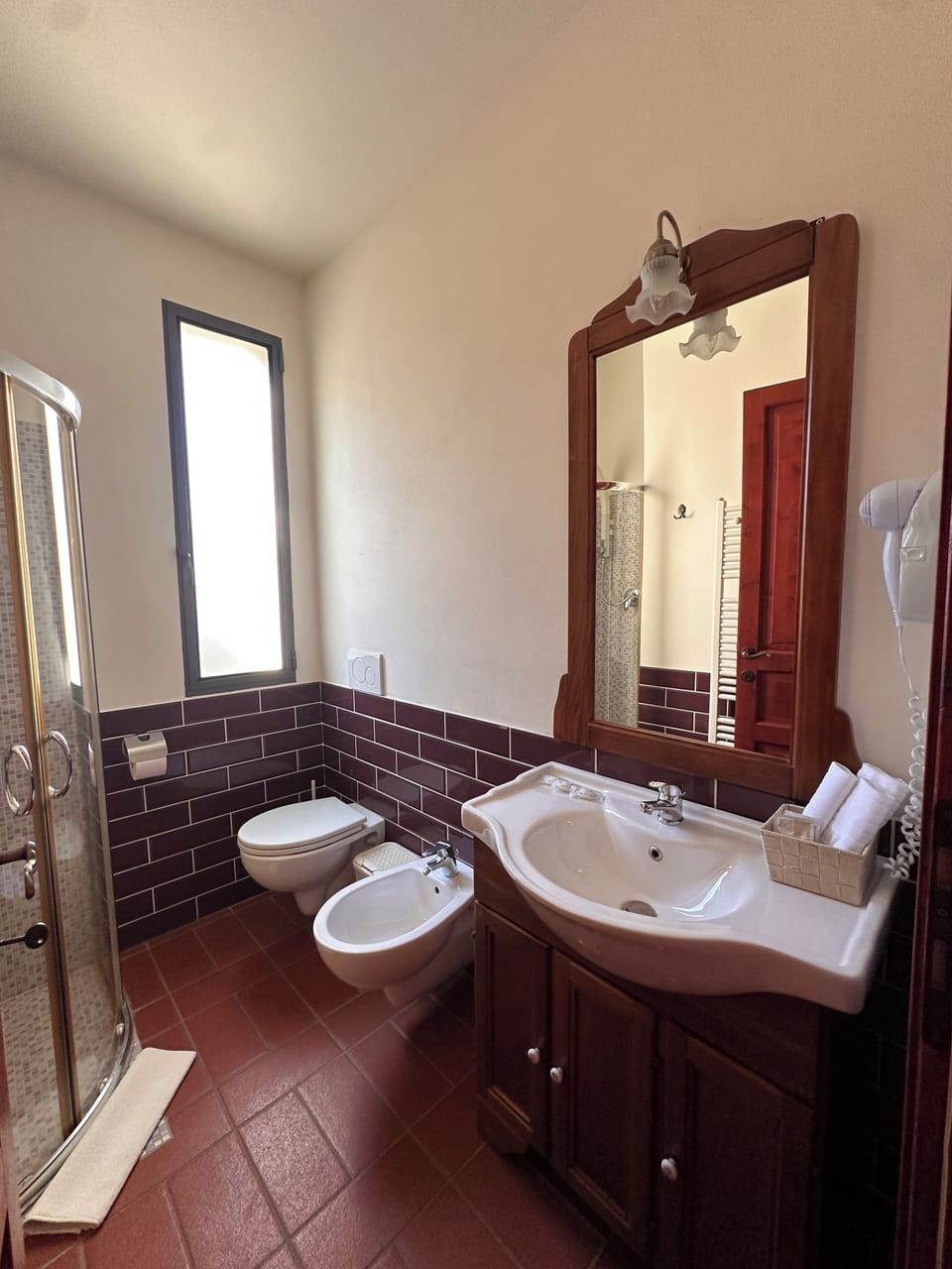 Double Room, 1 Bedroom | Bathroom | Shower, rainfall showerhead, eco-friendly toiletries, hair dryer