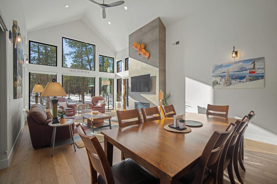 18185 Forestbrook-12