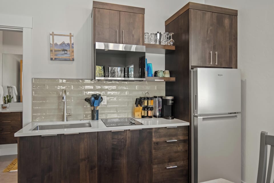 18185 Forestbrook-55