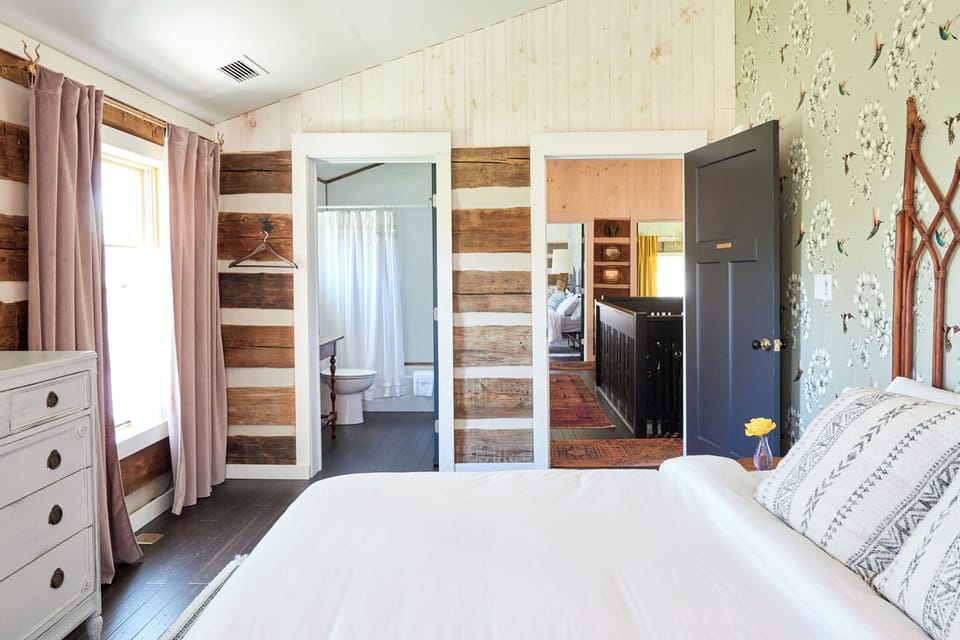 House (5 Bedrooms) | Interior