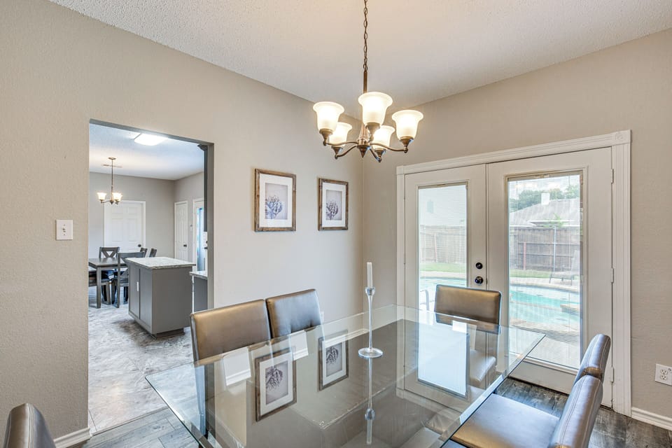 House (4 Bedrooms) | Interior