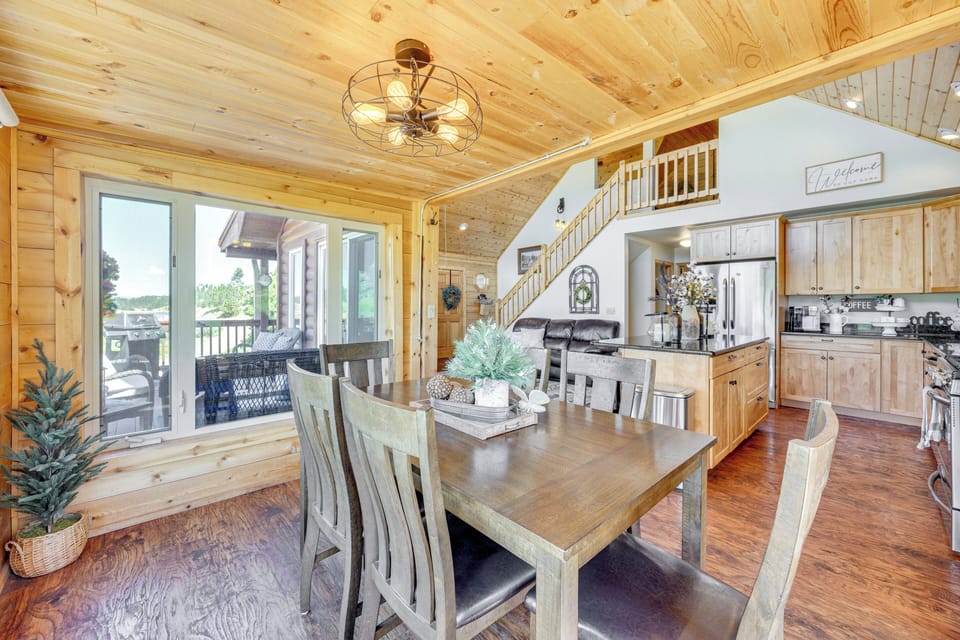 House (3 Bedrooms) | Interior