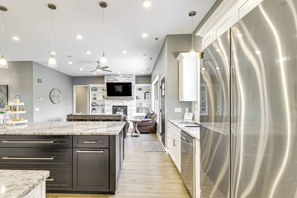 House (5 Bedrooms) | Interior