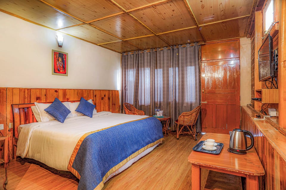 In-room safe, desk, blackout drapes, soundproofing