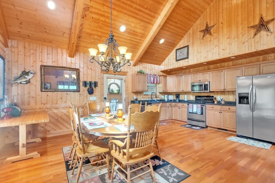 House, 3 Bedrooms | Private kitchen | Coffee/tea maker, fridge, oven, toaster