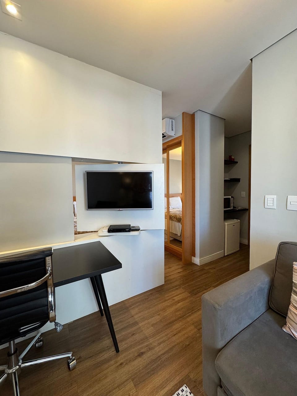 Room | Living area | TV