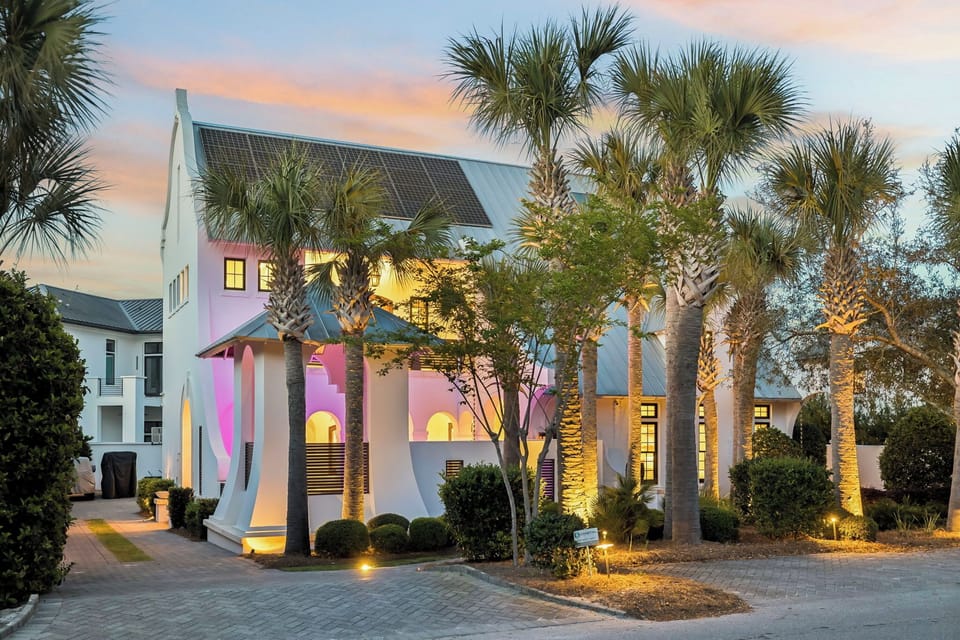 Enjoy Ample Space for the Whole Crew in the Main House & Carriage House!