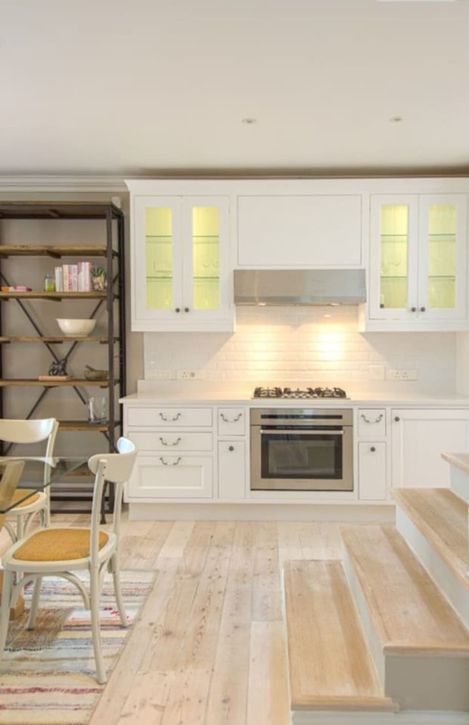 House | 2 bedrooms, desk