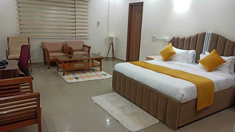 Deluxe Double Room | Premium bedding, free minibar items, free WiFi, bed sheets