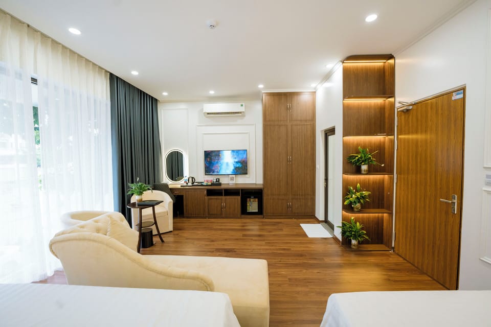 Premium bedding, pillowtop beds, desk, blackout drapes