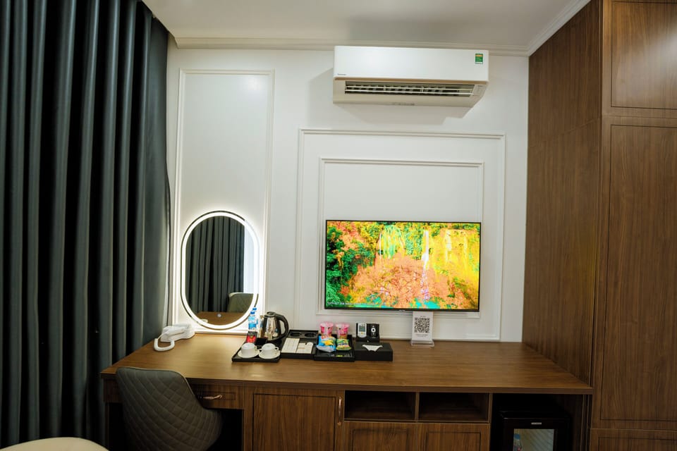 Premium bedding, pillowtop beds, desk, blackout drapes