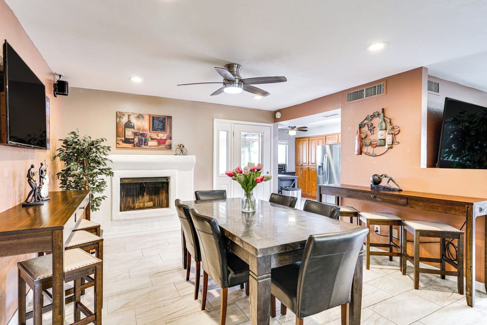 Dining Area | Dishware/Flatware | Trash Bags/Paper Towels