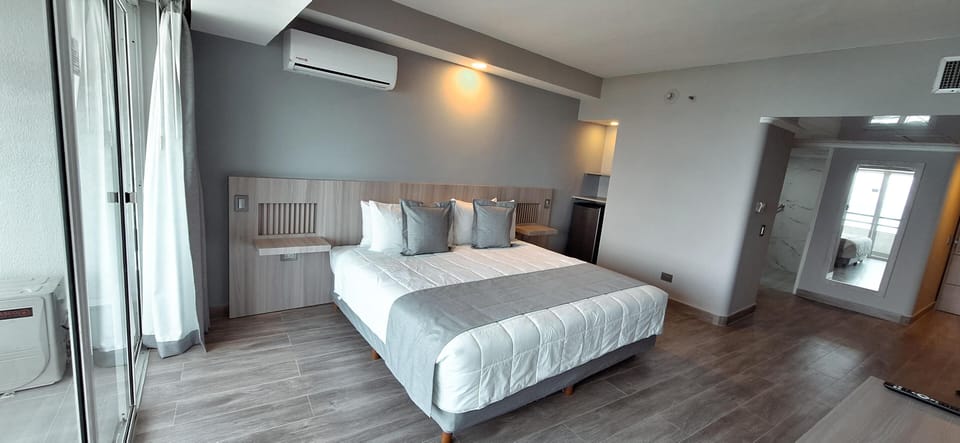 Deluxe Room | Premium bedding, down comforters, in-room safe, desk