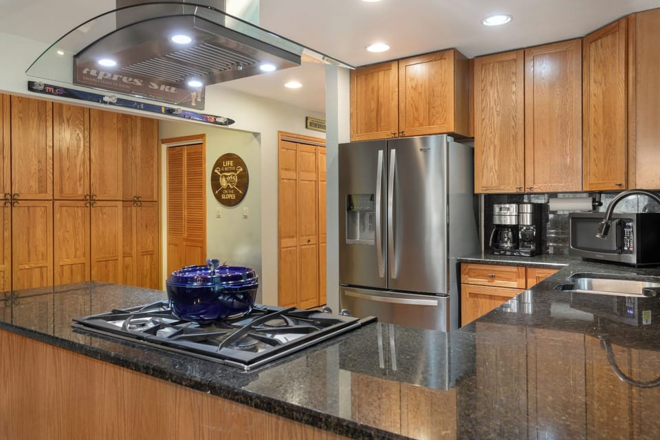 Gas Range with Hood