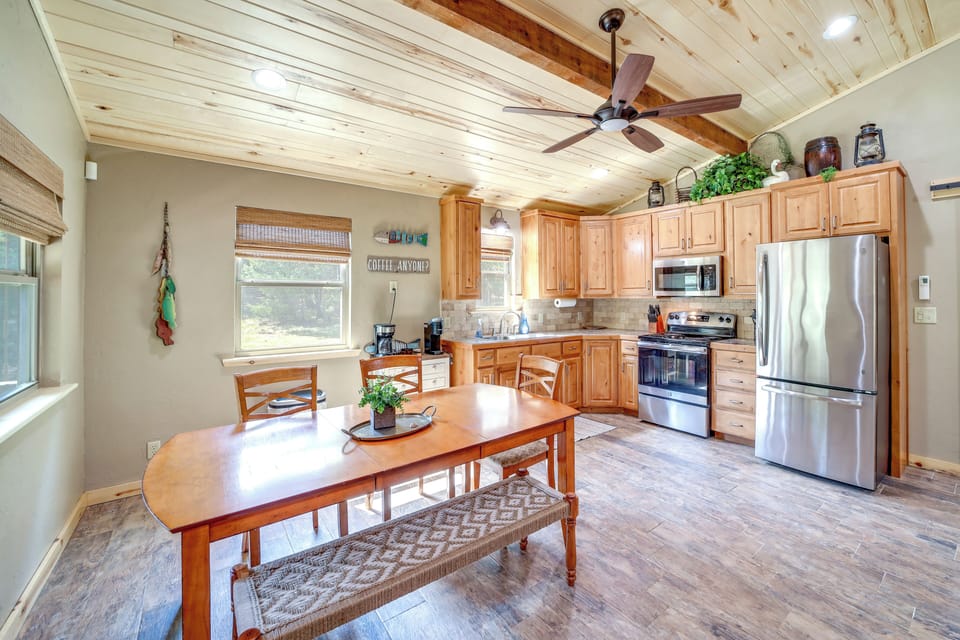 House (2 Bedrooms) | Interior