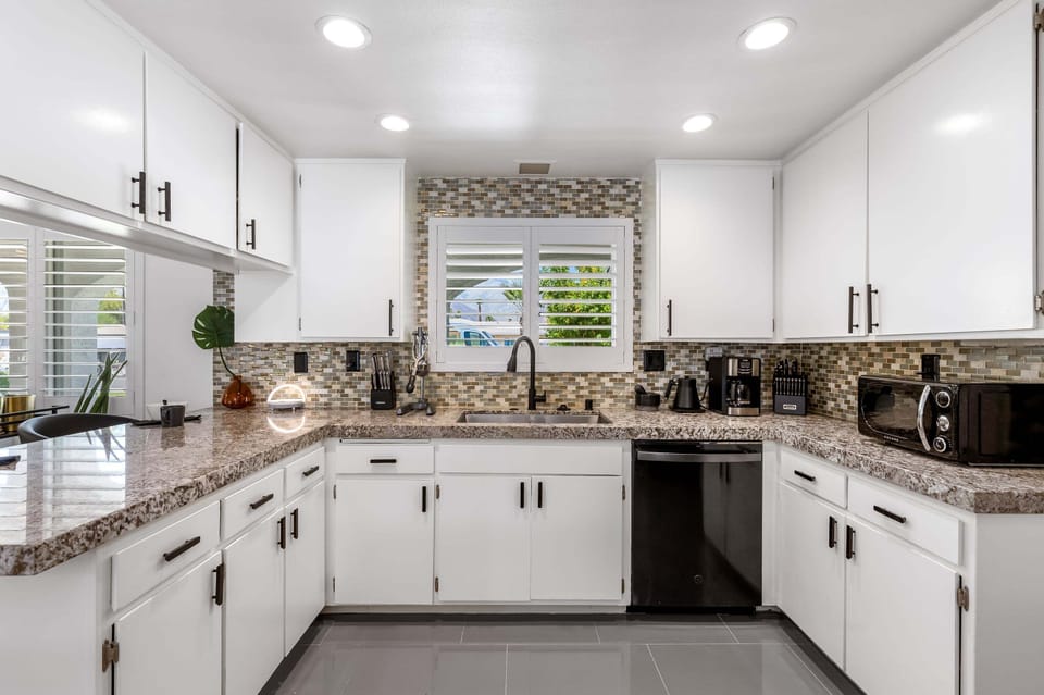 Lots of kitchen counter space