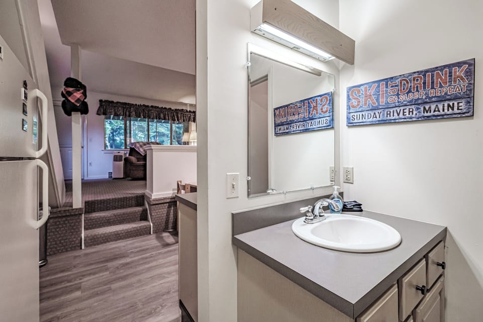 Entry/bath