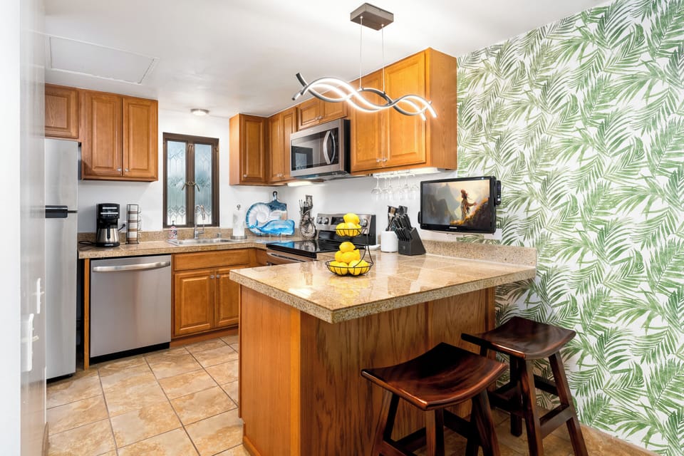 Castle at Royal Sea Cliff 506 - Full Kitchen (9)