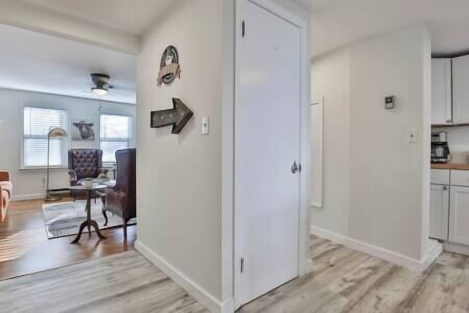 Living Room to Kitchen 