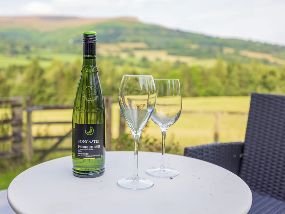 Sitting-out-area | The Library - Glanusk Estate, Crickhowell